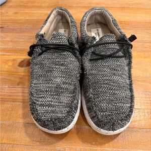 Men’s Day Five Gray Knit Canvas Shoes size 8